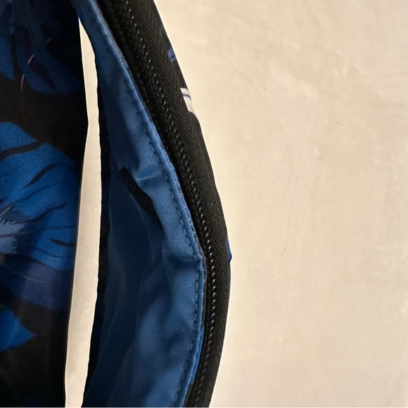 Lug Trolley Cosmetic Case in Botanical Black - Picture 6 of 12